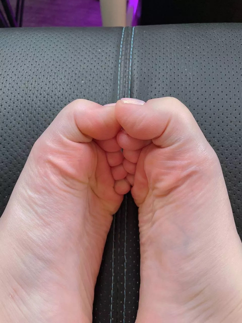 Will you cum in that space between my feet?
