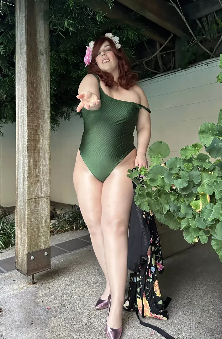 Will you let this fey tempt you into her gardens? Or will you try to resist being charmed?