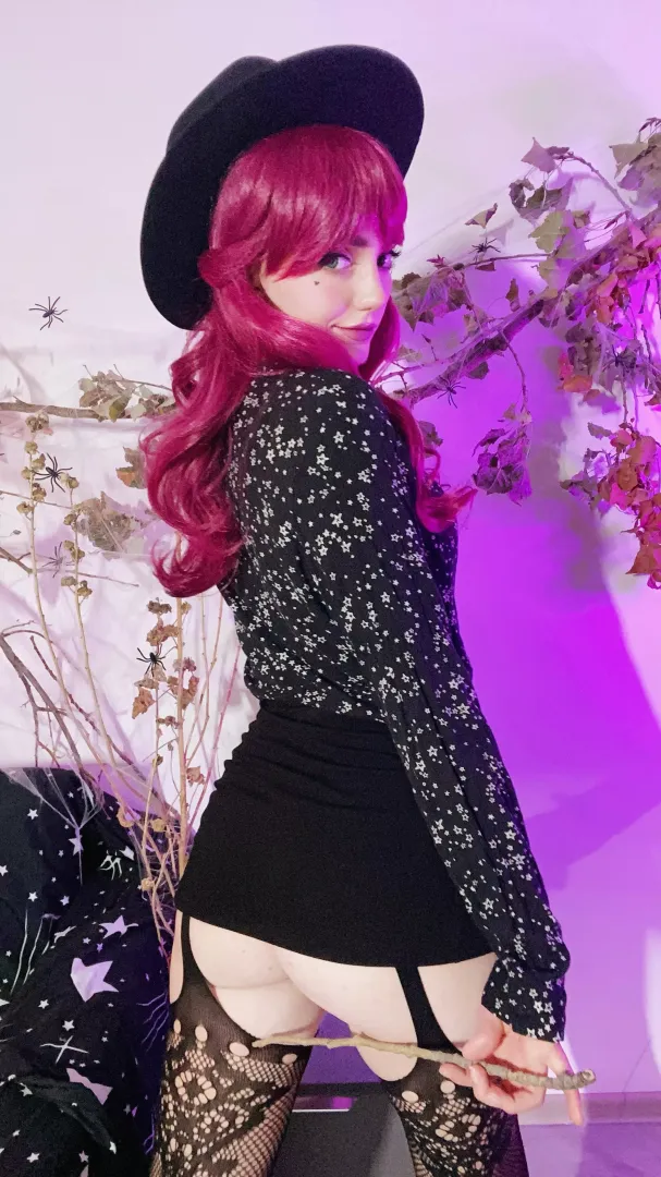 Witch by Fleurxy!
