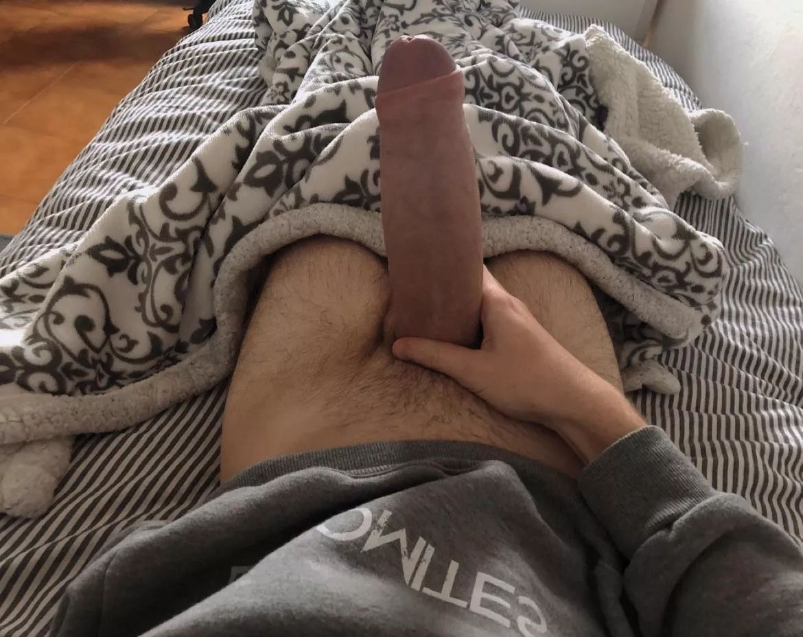 Woke up like this and need some helping hands