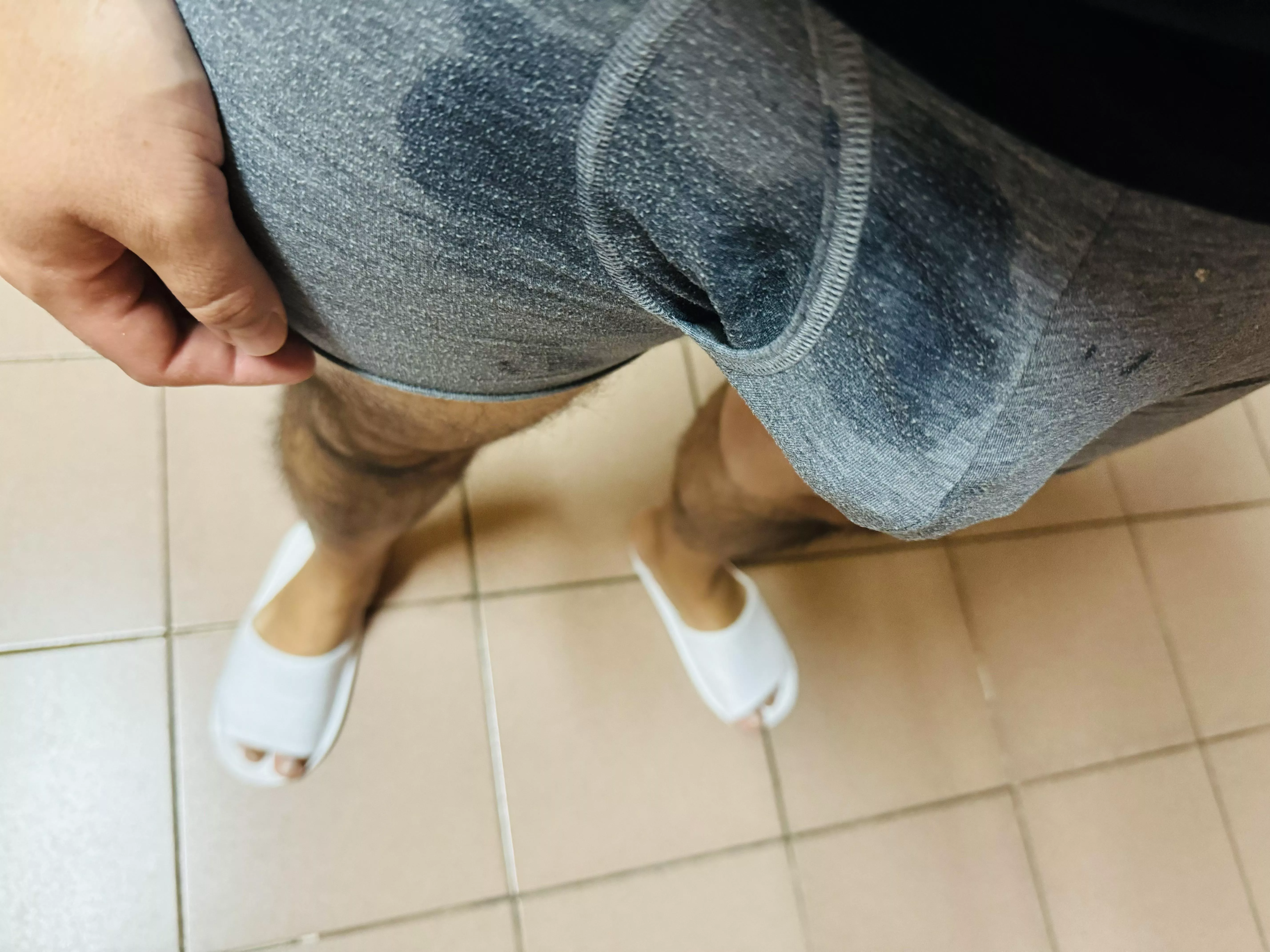 Woke up like this. Anyone else a heavy leaker?