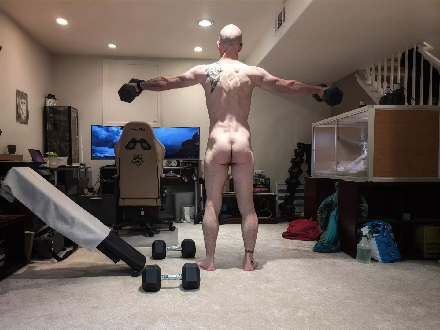 Workout From Ho[m]e