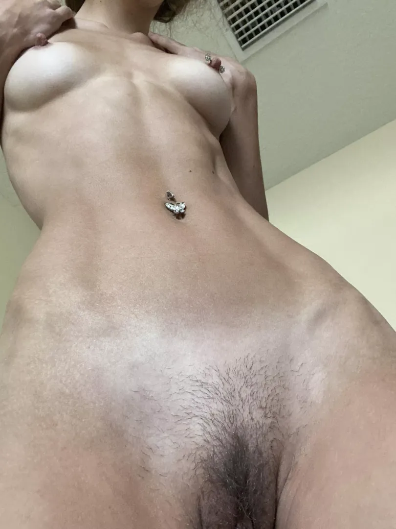 would kiss my tight tummy from the bottom up💖☺️