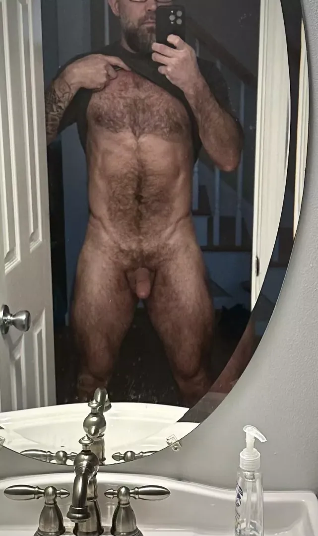 Would u fuck a (45)yr old dad of two…might hurt a little.