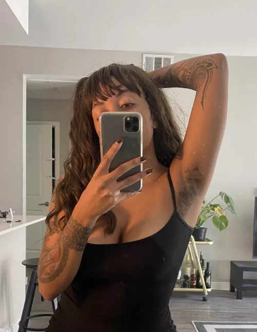 Would you be ashamed to be seen with a hairy girl like me?