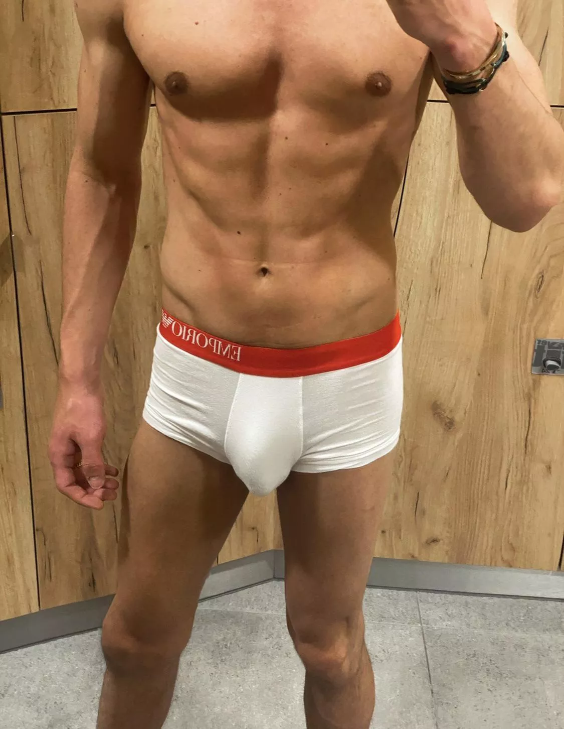 Would you check my bulge in the gym?