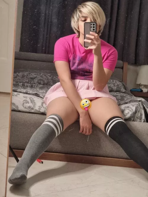 Would you date a boy with thicc thighs ?