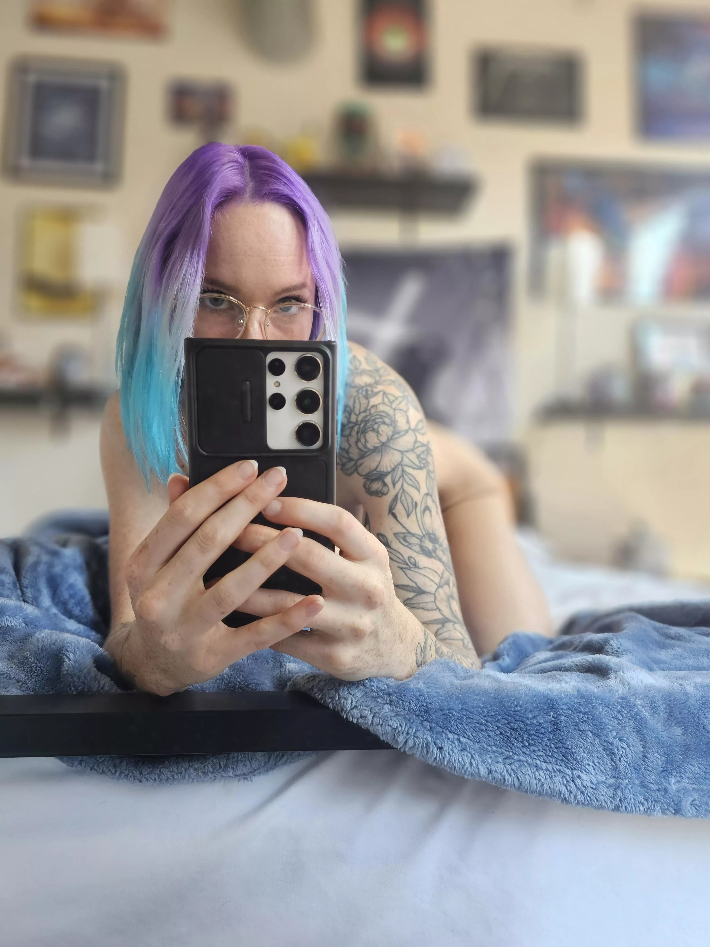 Would you date a purple haired tattooed nerd?