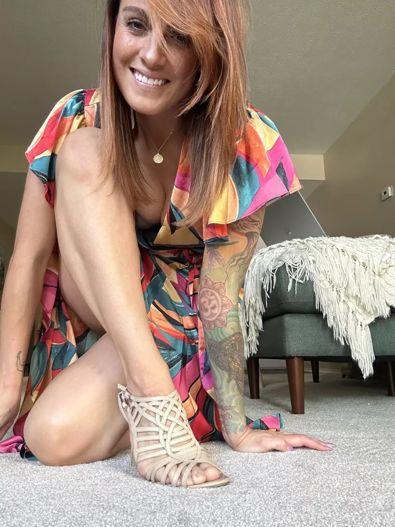 Would you date a redhead like me?