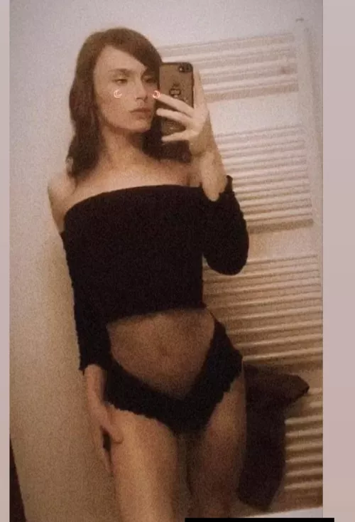 Would you date me?