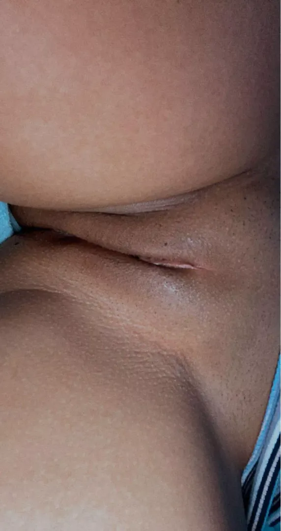 Would you eat my wife’s pussy 😍😋