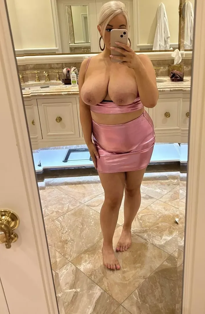 Would you fuck a married pregnant woman?