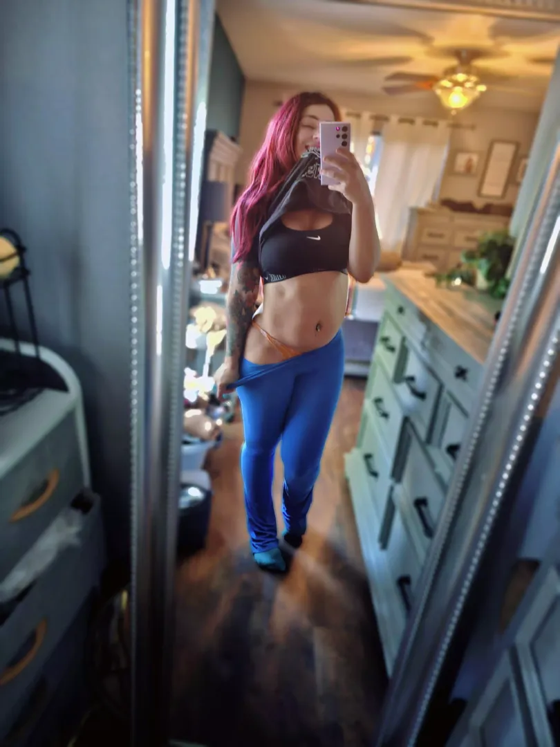 Would you fuck a milf w a body like mine?