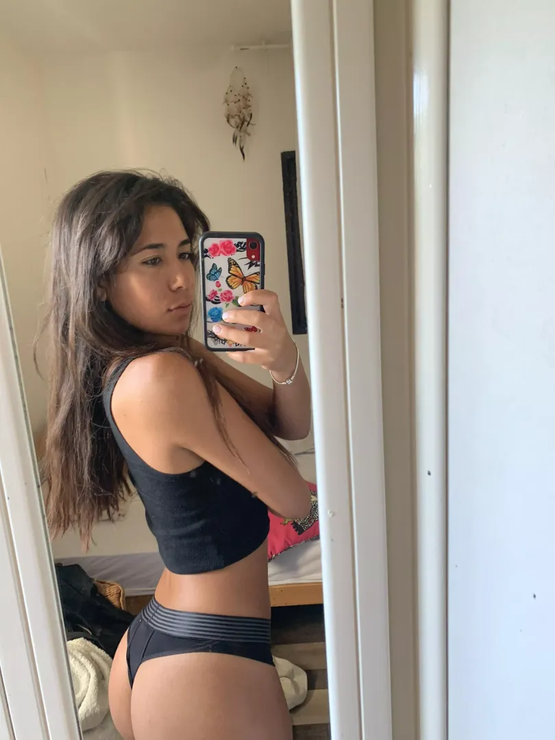 Would you fuck me even if I was your bestfriend?😊