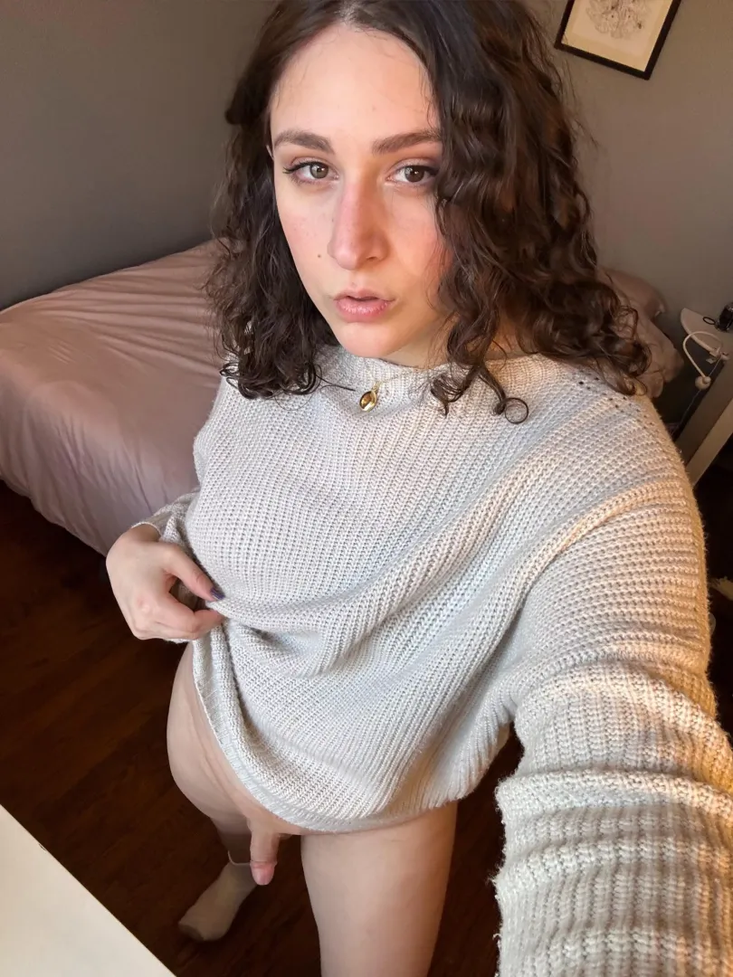 Would you get on your knees if I asked you nicely? 🥹