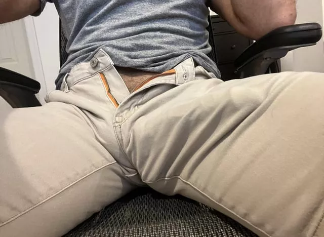 Would you hide under my office desk to suck me off?
