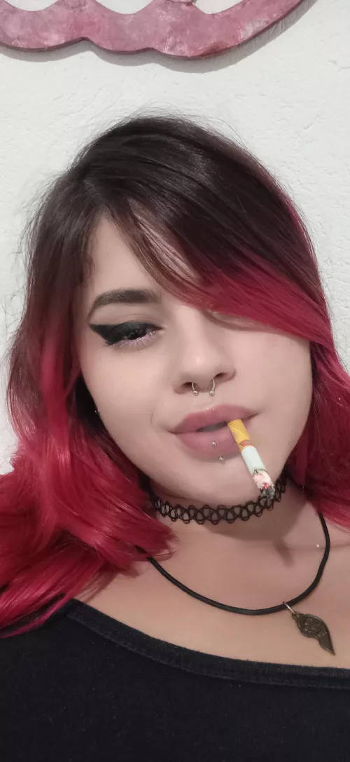 Would you lend me your lighter?