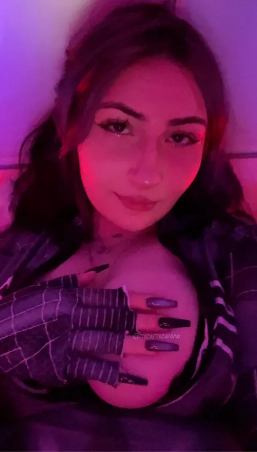 Would you like to cover my big tits💦