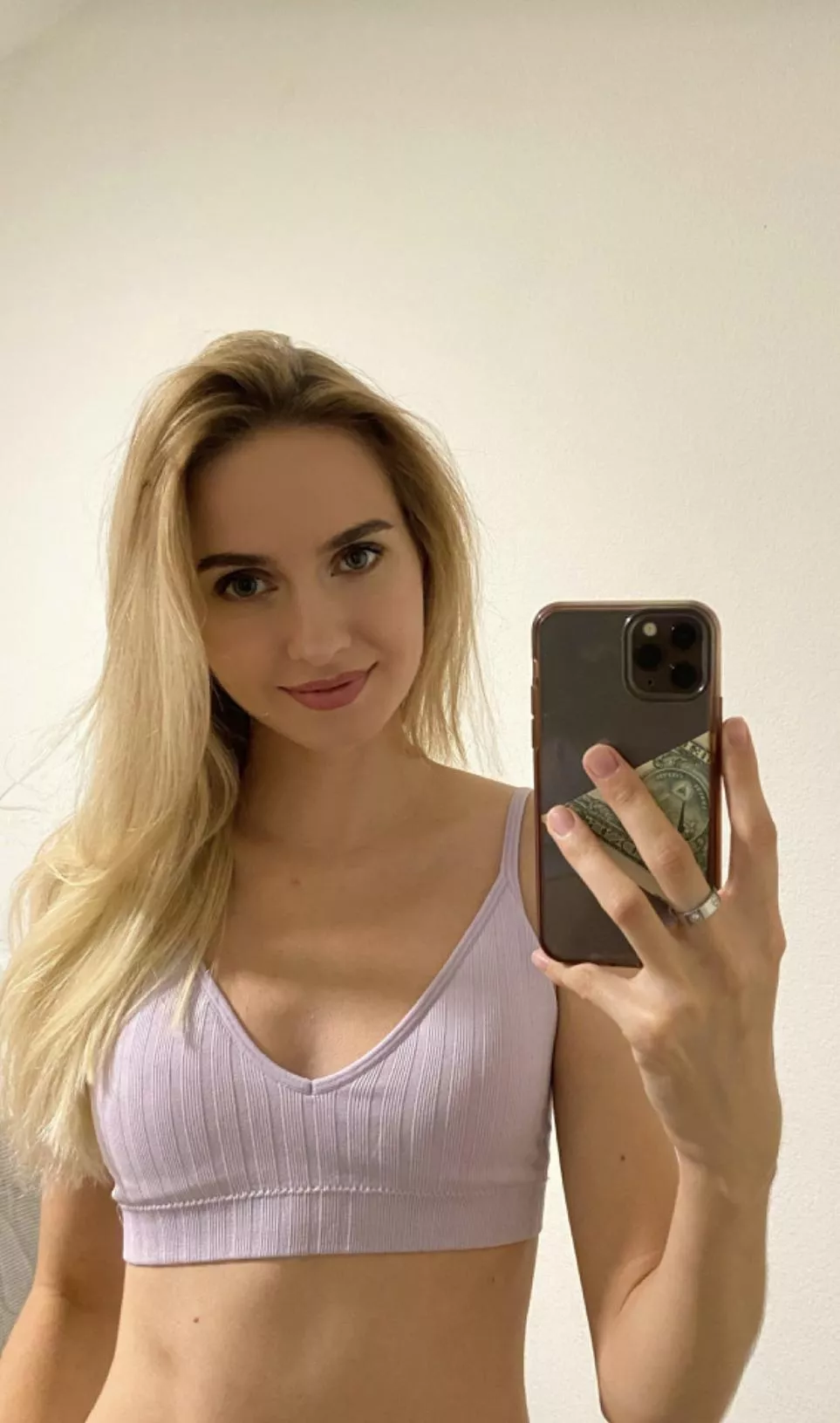 would you like to cum on that pretty face?