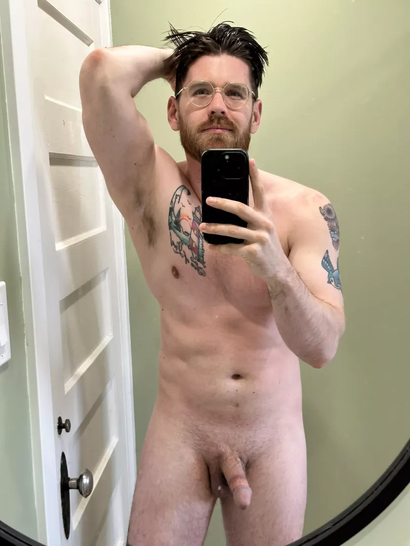 Would you mind a coworker who always sneaks off to take nudes?