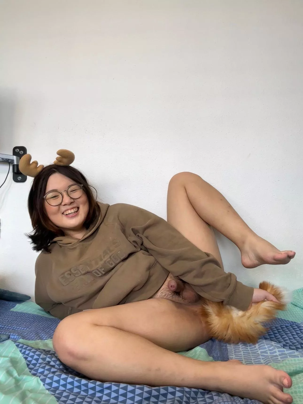 Would you play with a girl like me daddy?