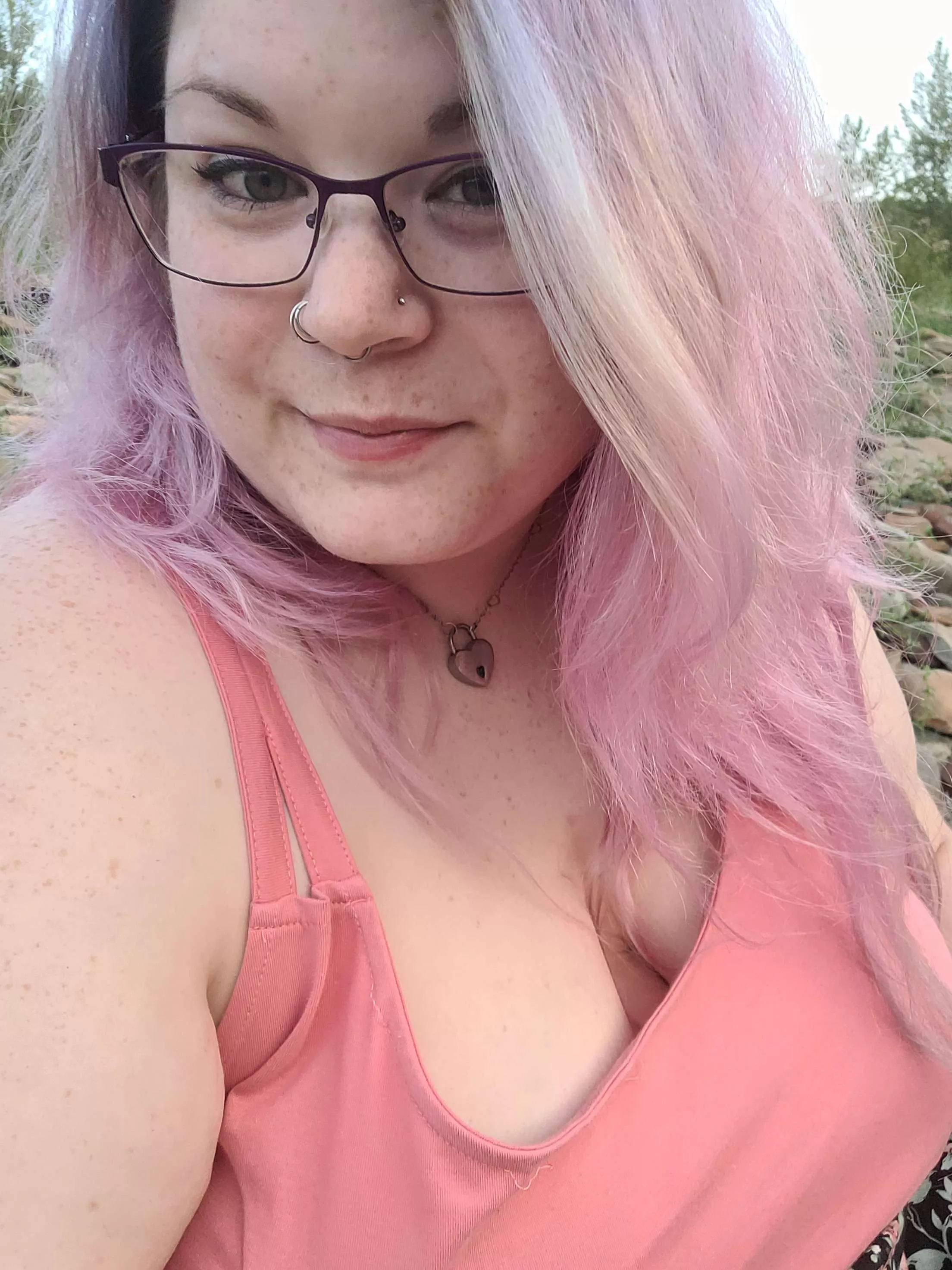 Would you show me off if I was yours?