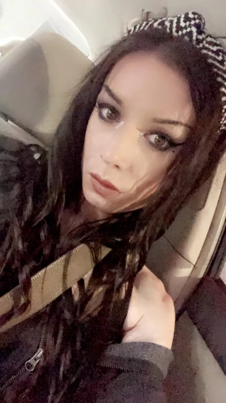 would you take me on a date? 🤭🦋