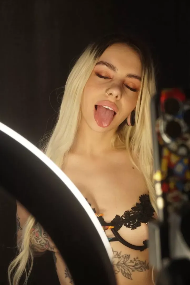Would you take me to bed ?
