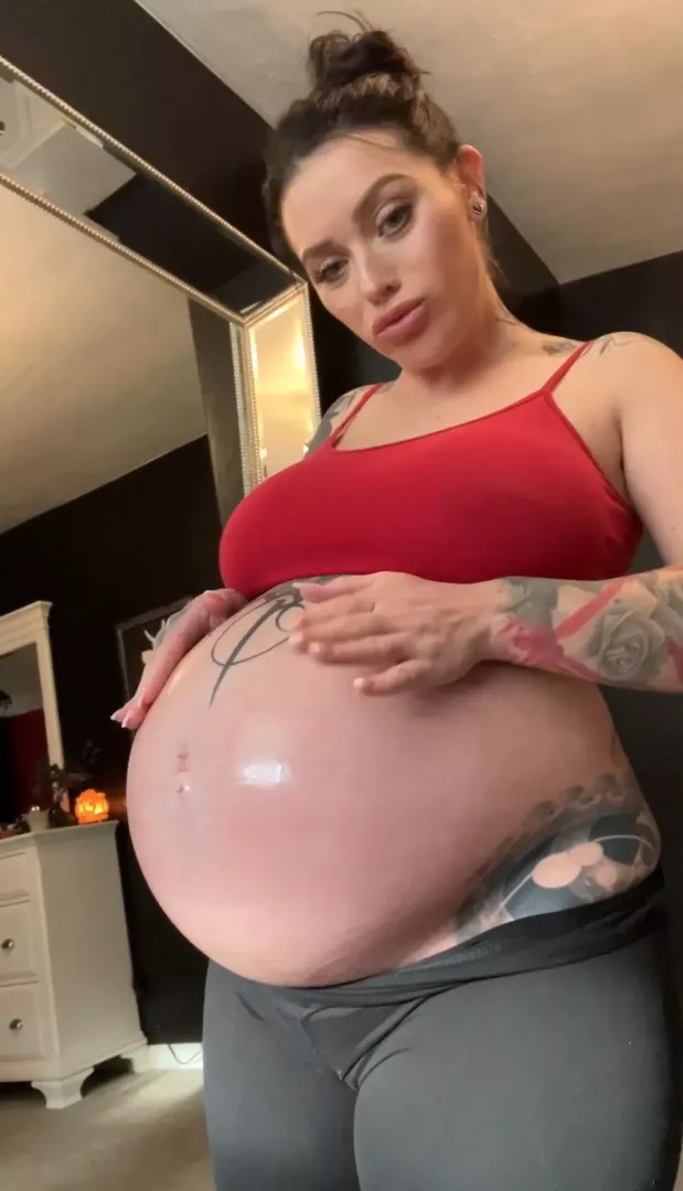 Would you tap and rub on my belly while I ride you?