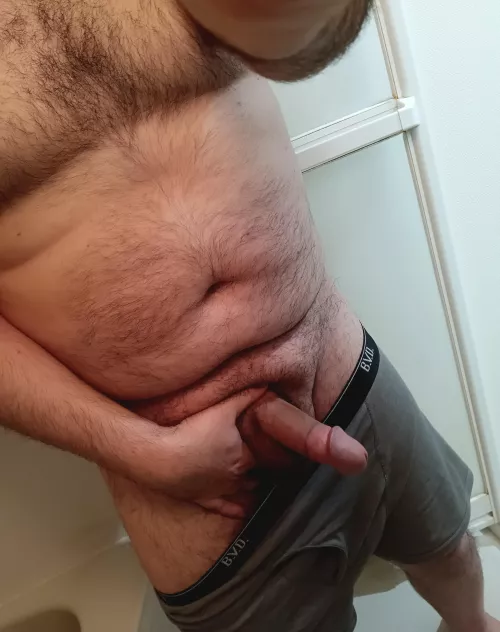 Would you watch Papa Bear jack this off until he cums?