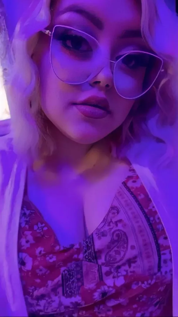 wouldja peek?