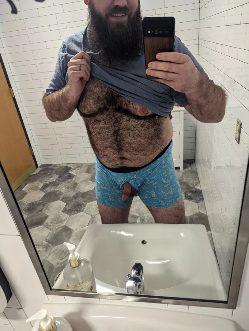 Wouldn't you like to meet the IT guy in the bathroom?!?