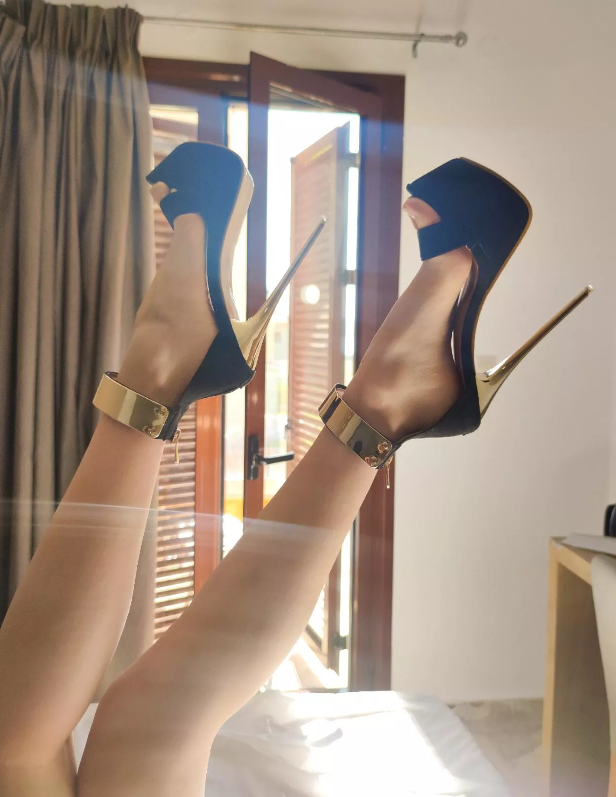 yes, a gentle kiss is advisable