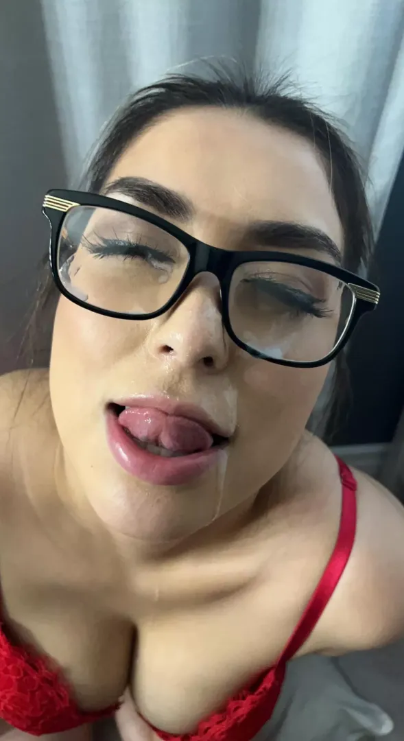 Yes cum on my face