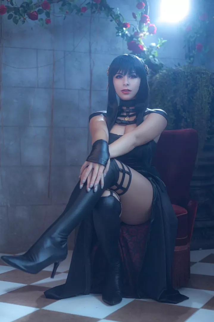 Yor Forger from Spy x Family by Yuna Kairi
