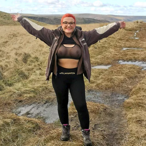 You can always find me up on the hills 😍😍 40F 5ft tall 32E tits 😘😘