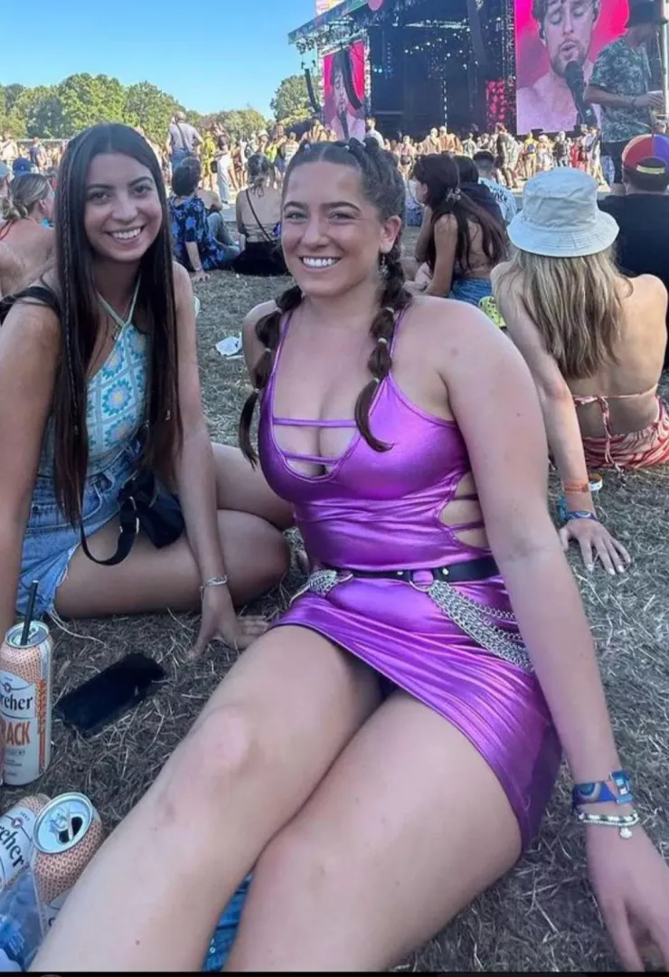 You can tell she's a slut 