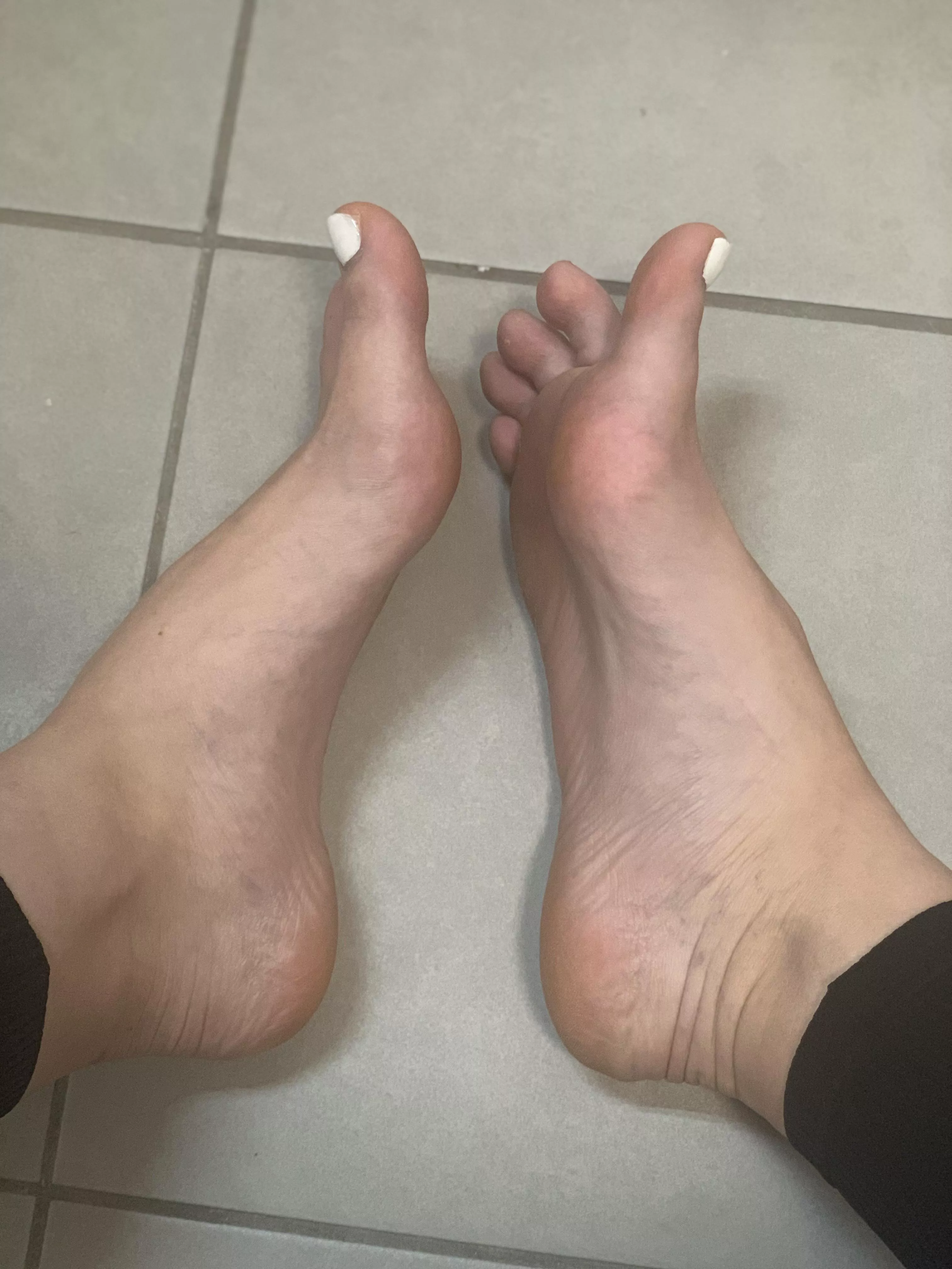 You cannot even imagine how hard those feet could make you cum.. 😈💦