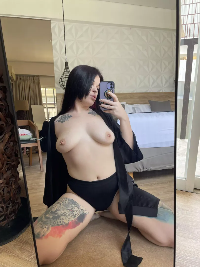 You deserve perfect goth tits 🖤
