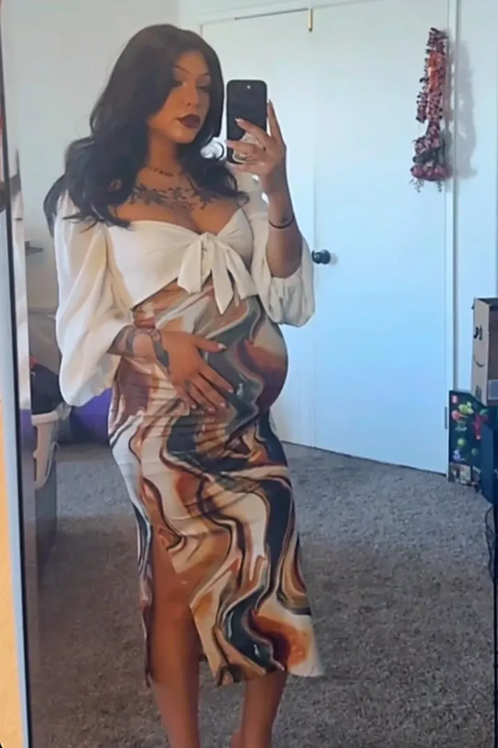 You guys definitely know how to make a pregnant girl feel loved 💕🥰 last baby shower outfit! 