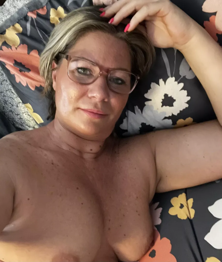 You know you need to check out this Milf