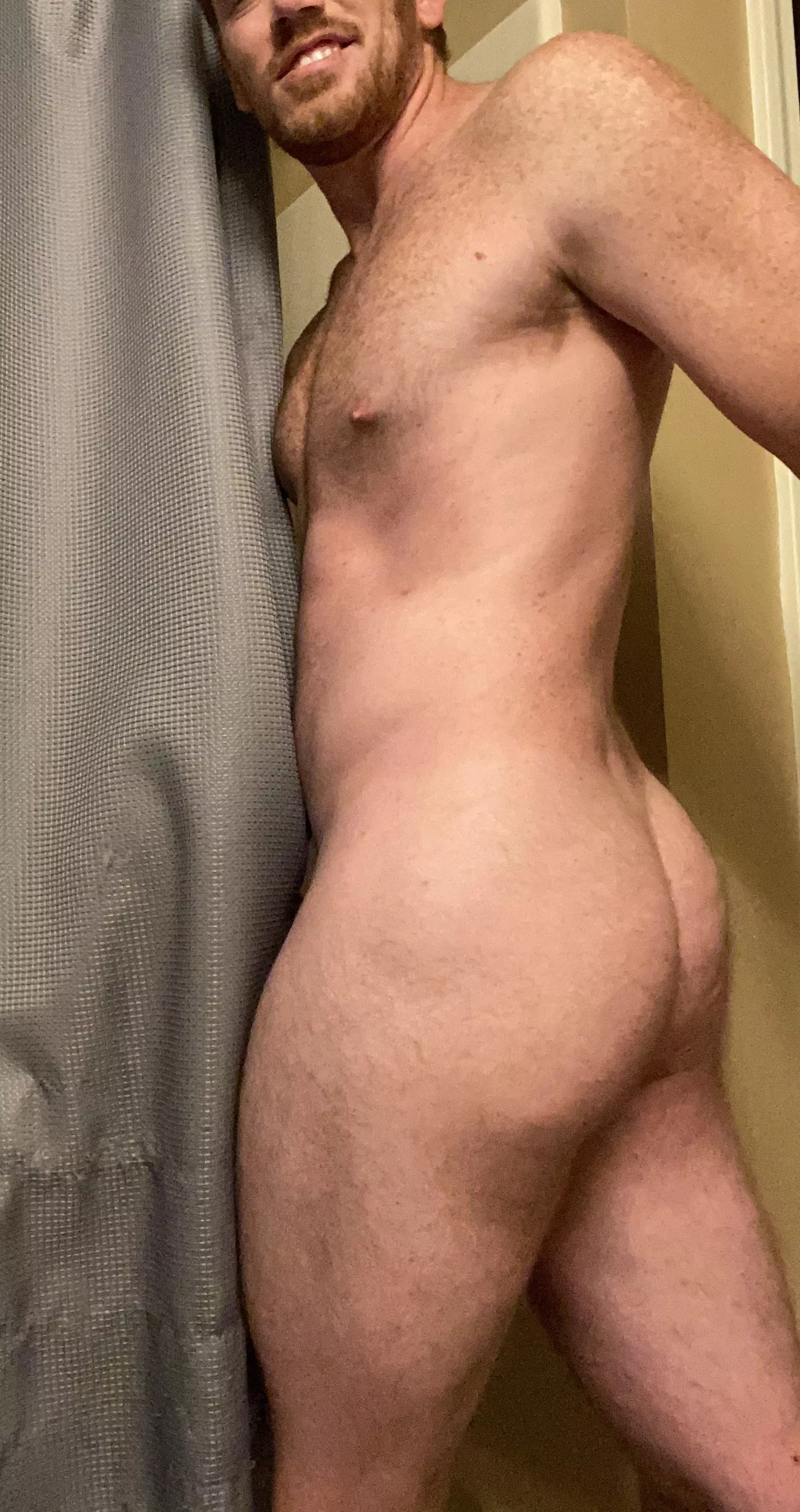 You remind me of my shower, I want to get inside you every night 😈