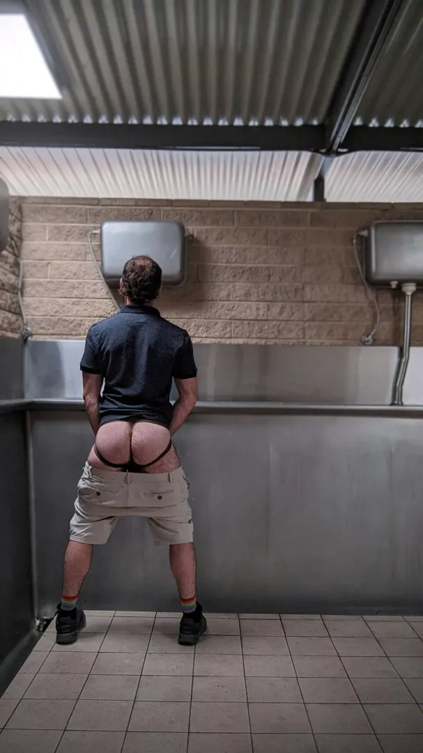 You walk into the public toilet and find this... What's your next move?