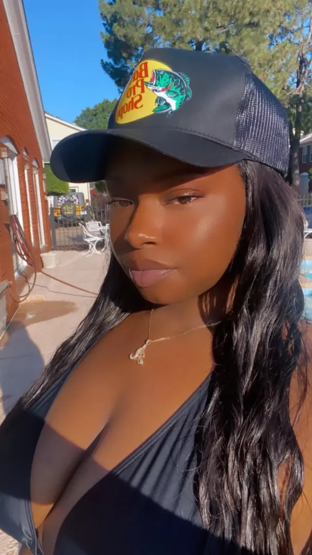 You wish you were on your knees in front of me like a good boy. [domme]