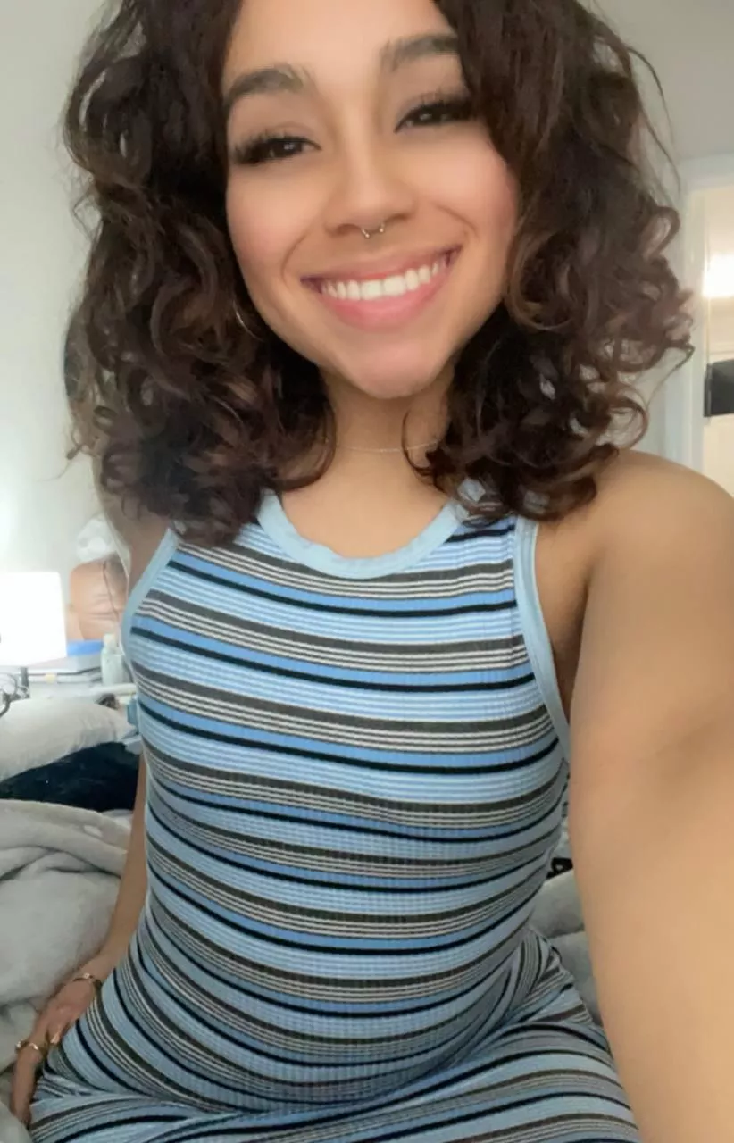 young, little mexicana that has enough ass to make u beg. U still in papi?