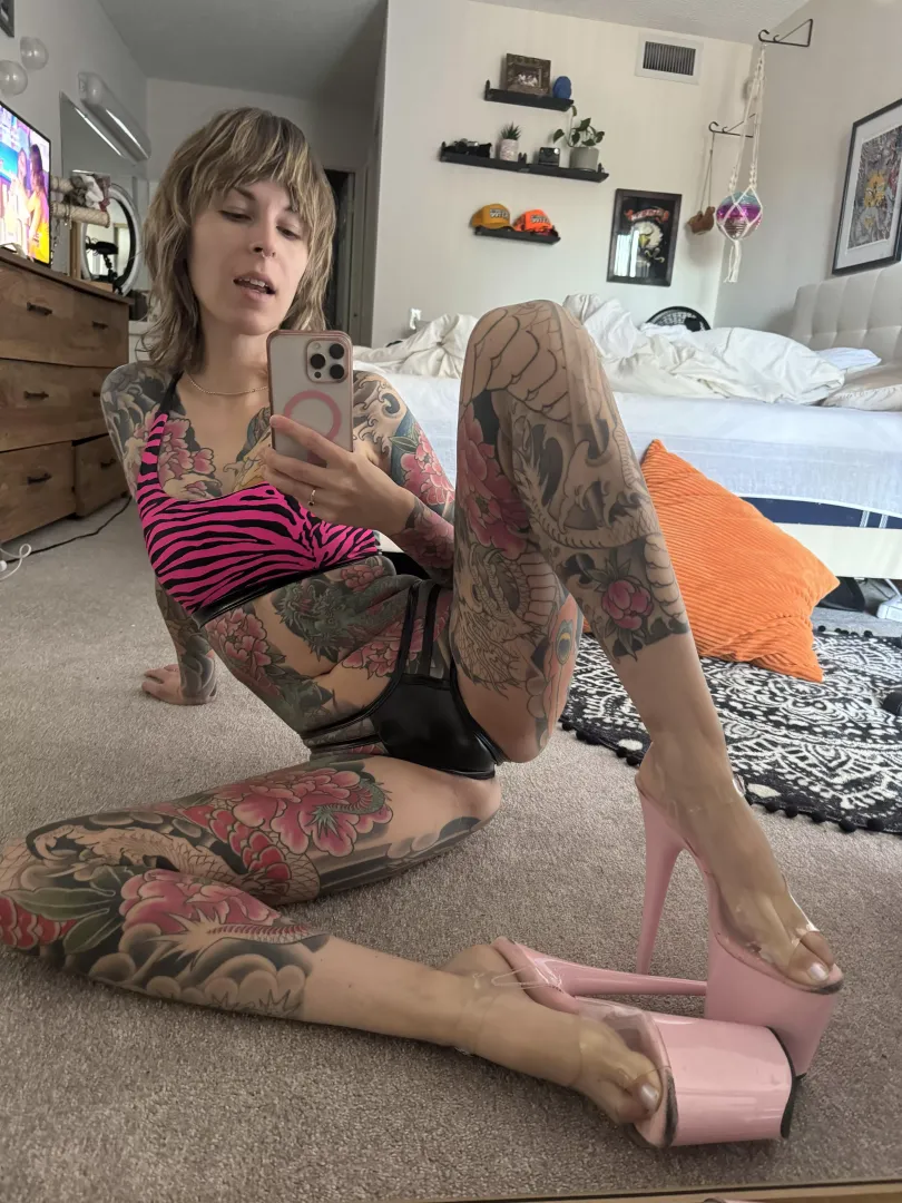 Your 80s dream fuck 