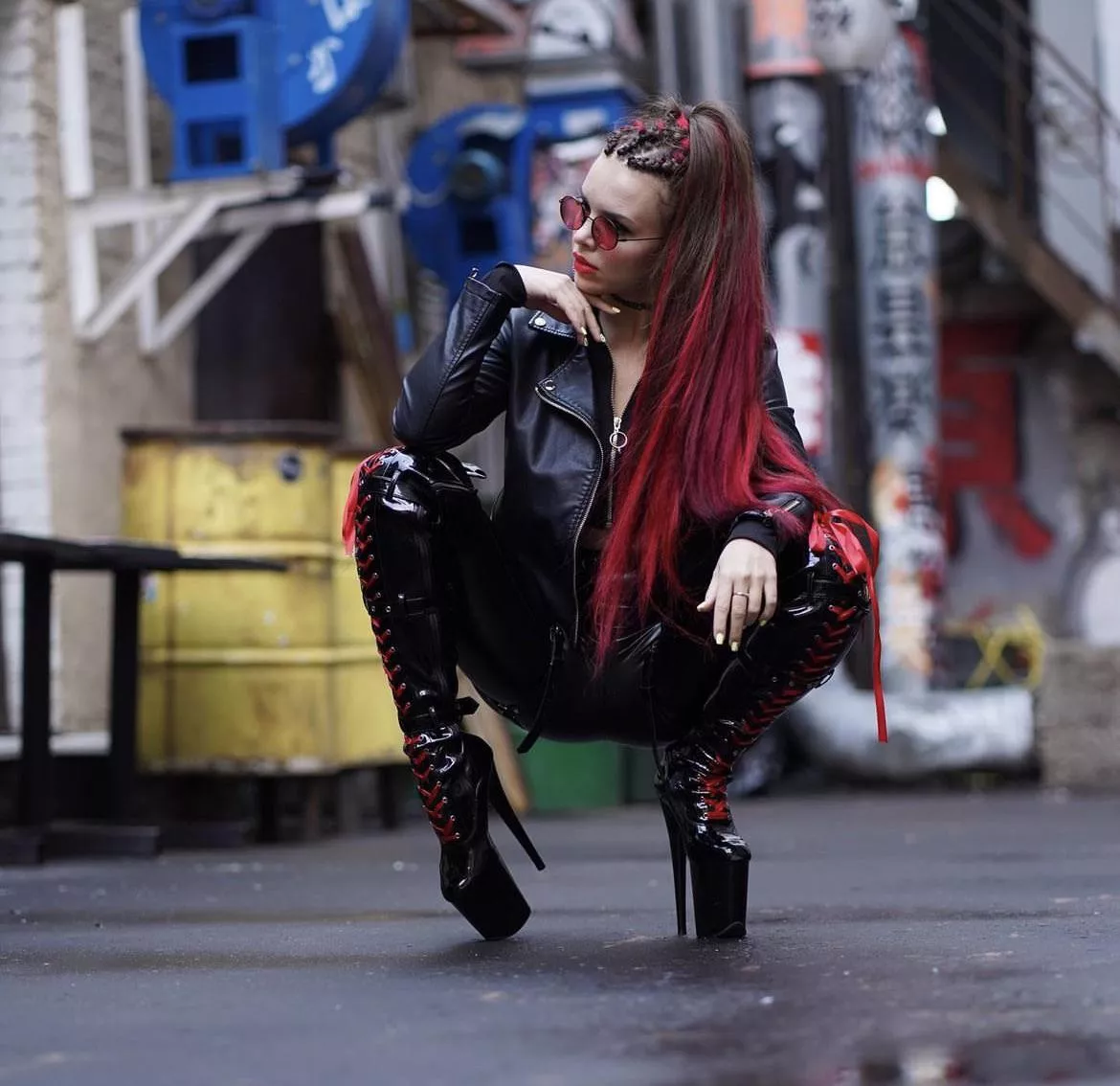 Your mistress is here