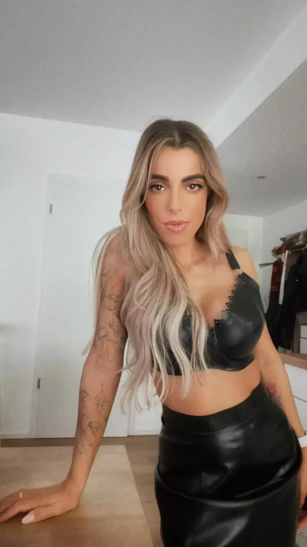 Your queen is available all day to be worshipped.