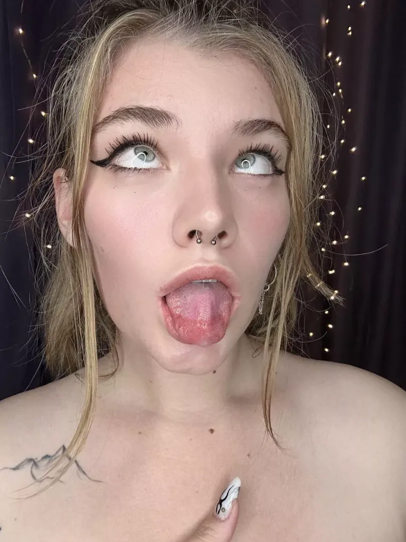 you're gonna paint my ahegao with your white paint, aren't you, artist