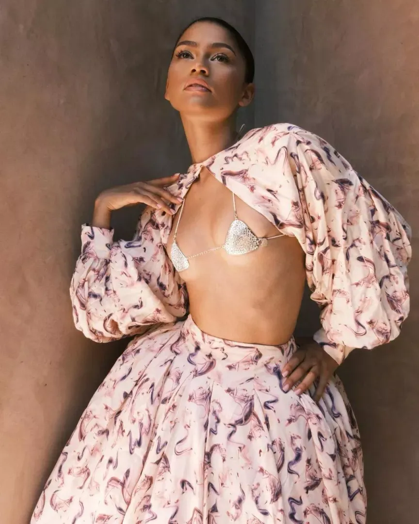 Zendaya is making me throb uncontrollably